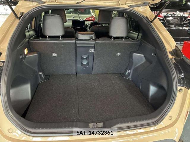 Toyota YARIS CROSS 2024-06 8817093-6