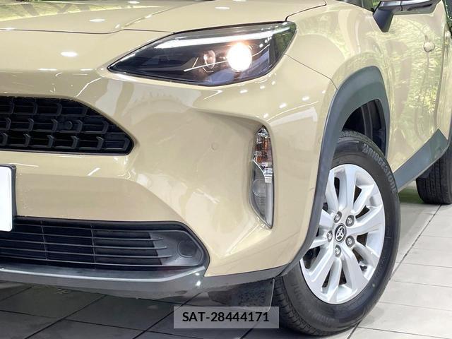 Toyota YARIS CROSS 2021-06 8817233-11