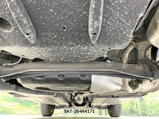 Toyota YARIS CROSS 2021-06 8817233-18