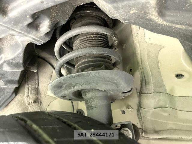 Toyota YARIS CROSS 2021-06 8817233-19
