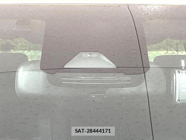 Toyota YARIS CROSS 2021-06 8817233-4