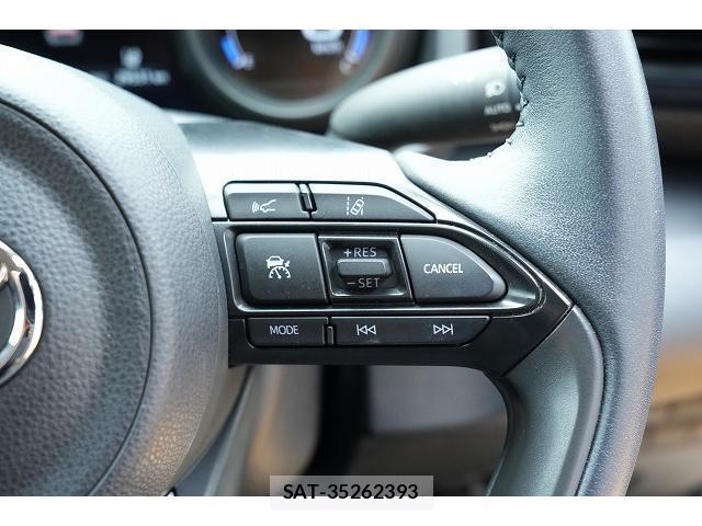 Toyota YARIS CROSS 2023-10 8817278-12