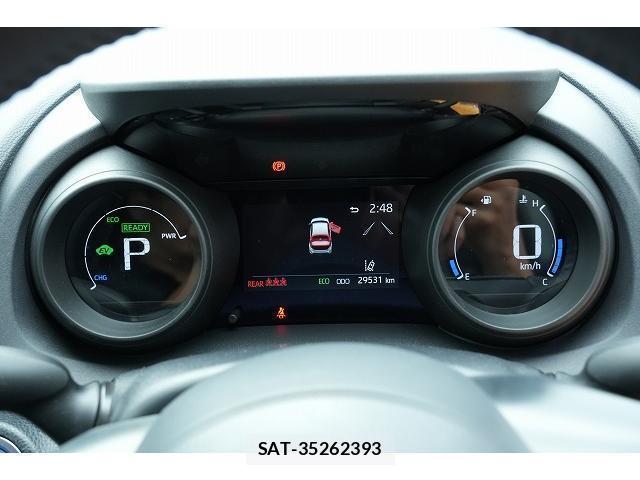Toyota YARIS CROSS 2023-10 8817278-13