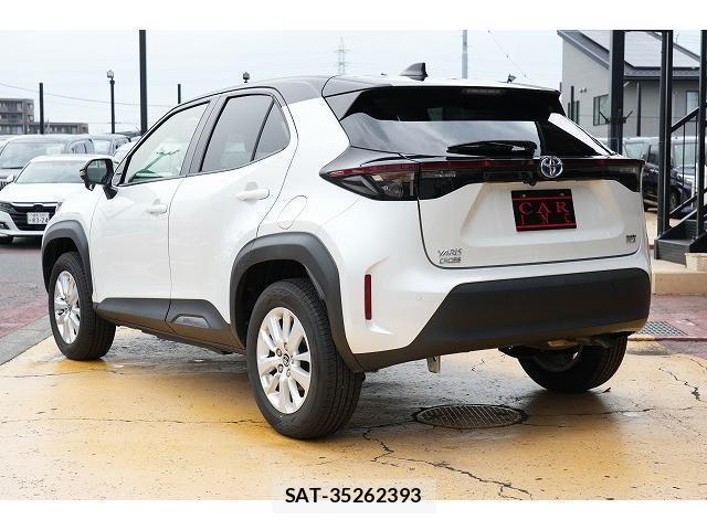 Toyota YARIS CROSS 2023-10 8817278-2
