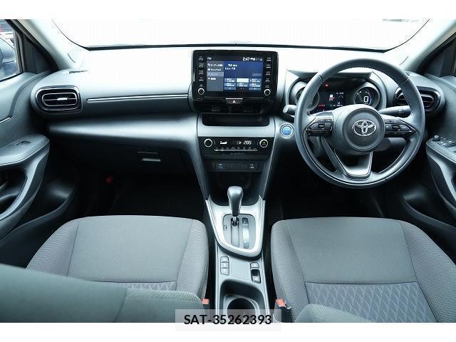 Toyota YARIS CROSS 2023-10 8817278-4