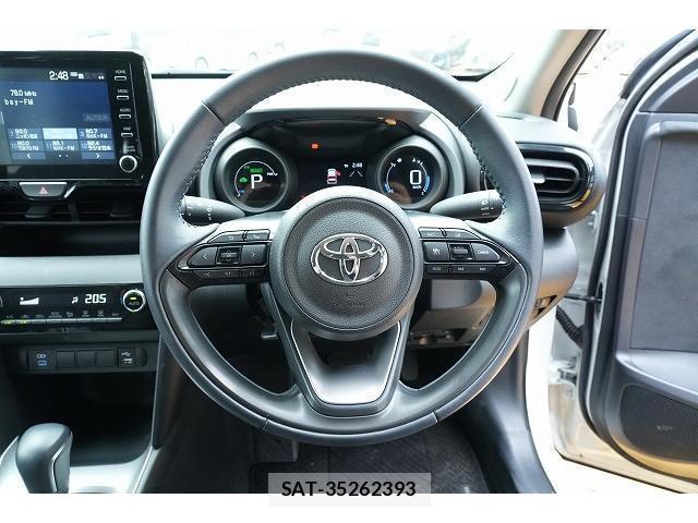 Toyota YARIS CROSS 2023-10 8817278-5