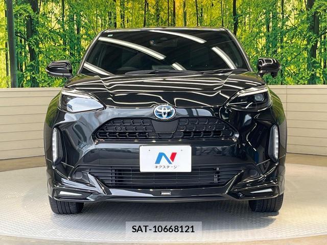 Toyota YARIS CROSS 2023-10 8817566-13