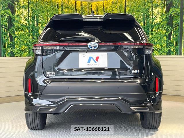 Toyota YARIS CROSS 2023-10 8817566-14