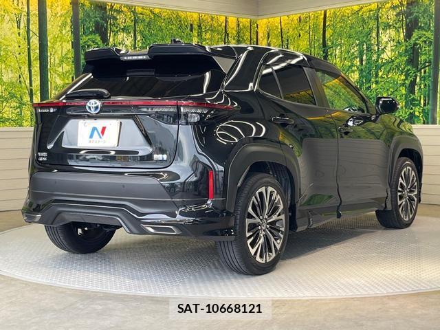 Toyota YARIS CROSS 2023-10 8817566-16