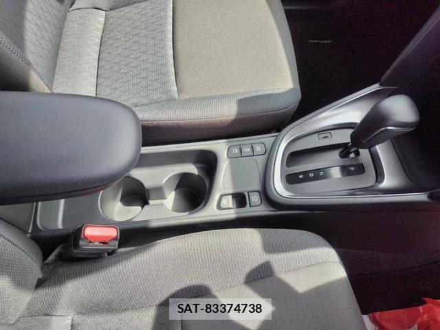 Toyota YARIS CROSS 2024-06 8817635-10