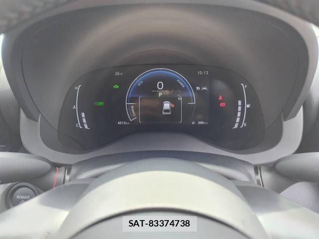Toyota YARIS CROSS 2024-06 8817635-16