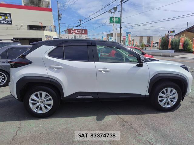 Toyota YARIS CROSS 2024-06 8817635-6
