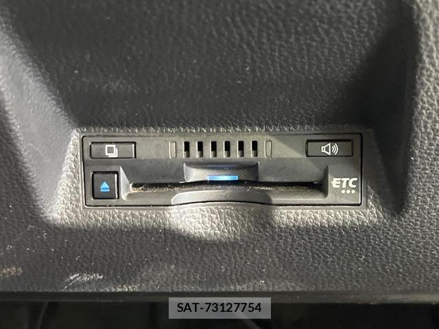 Toyota YARIS CROSS 2021-07 8817655-5