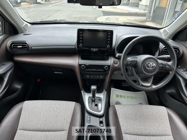 Toyota YARIS CROSS 2022-01 8817972-2