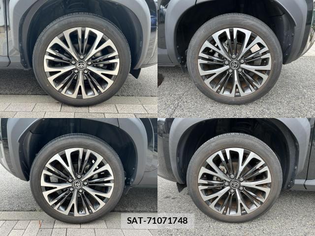 Toyota YARIS CROSS 2022-01 8817972-8