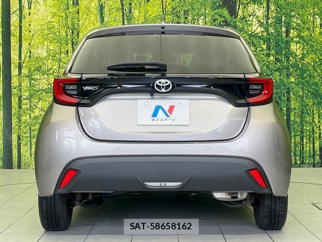 Toyota YARIS 2025-03 8812122-14