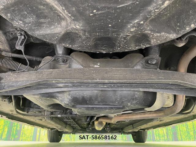 Toyota YARIS 2025-03 8812122-18
