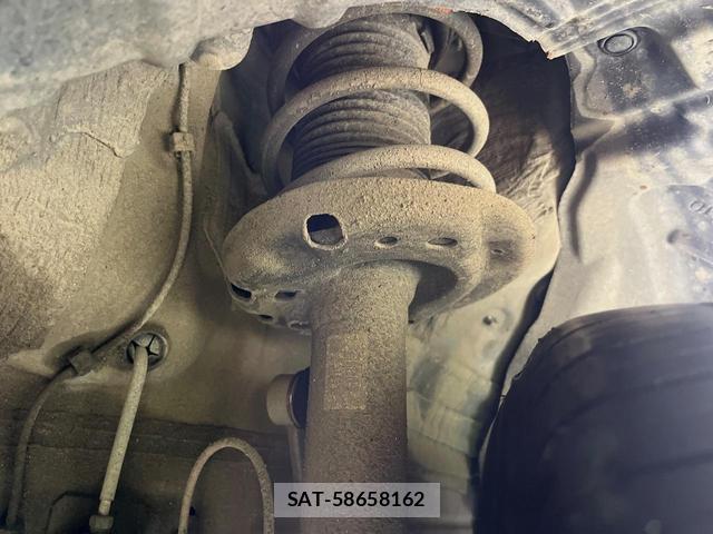 Toyota YARIS 2025-03 8812122-19