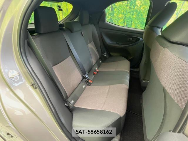 Toyota YARIS 2025-03 8812122-8