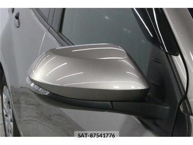 Toyota YARIS 2022-11 8814320-11
