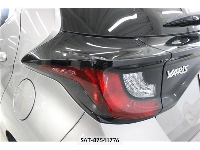 Toyota YARIS 2022-11 8814320-17