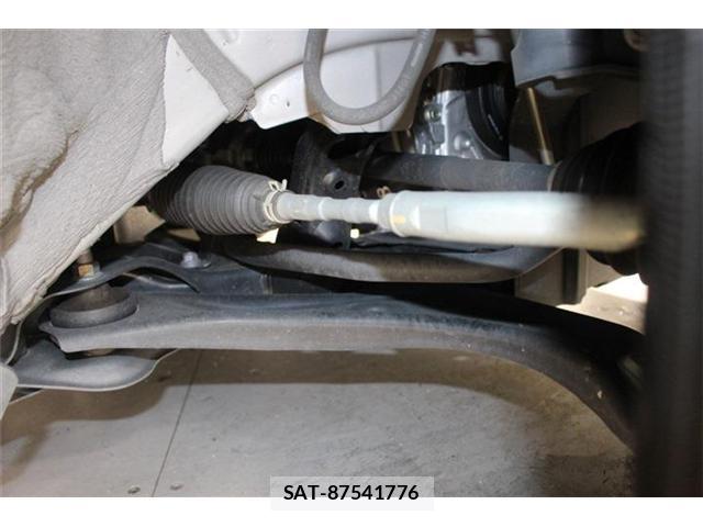 Toyota YARIS 2022-11 8814320-19