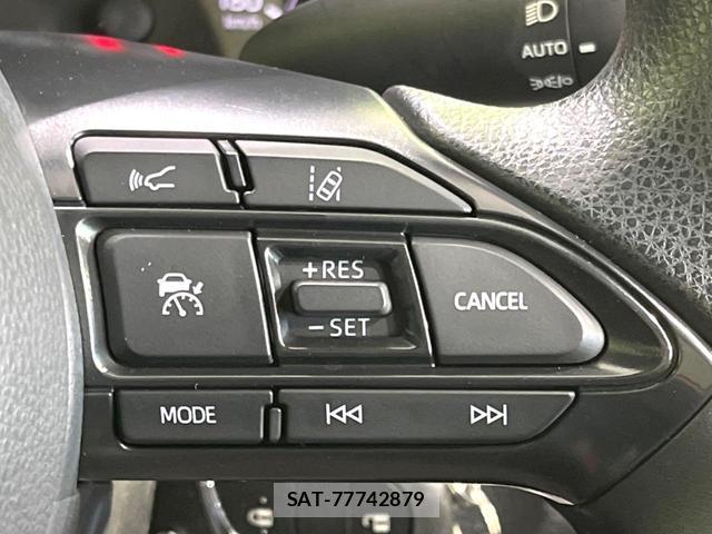 Toyota YARIS 2023-12 8814530-5