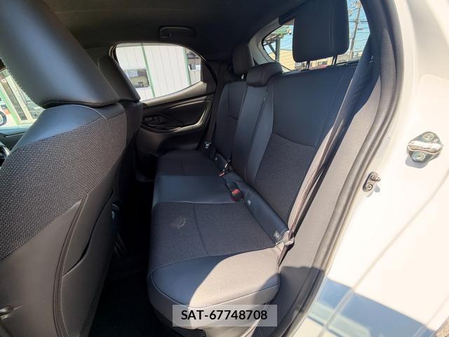 Toyota YARIS 2025-07 8815185-13