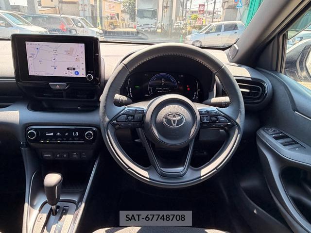 Toyota YARIS 2025-07 8815185-15