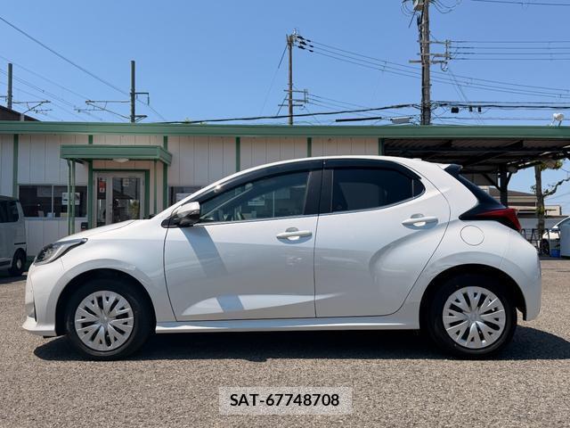 Toyota YARIS 2025-07 8815185-4