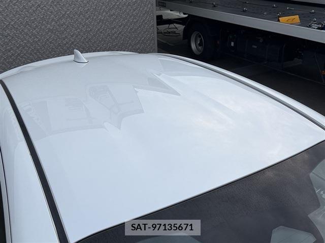 Toyota YARIS 2024-06 8815267-12