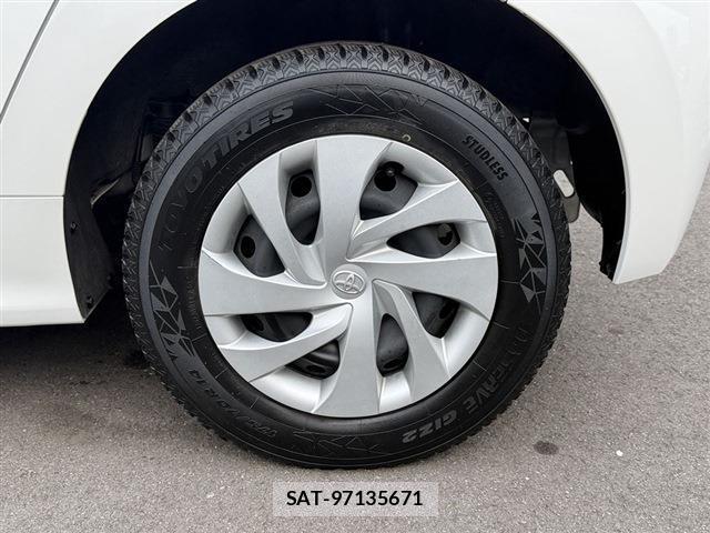 Toyota YARIS 2024-06 8815267-15