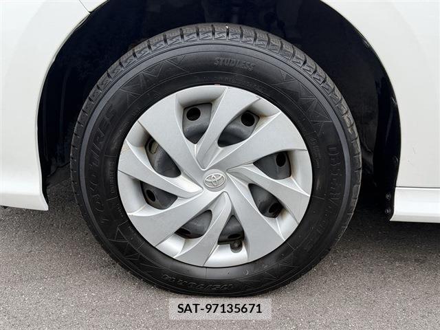 Toyota YARIS 2024-06 8815267-16
