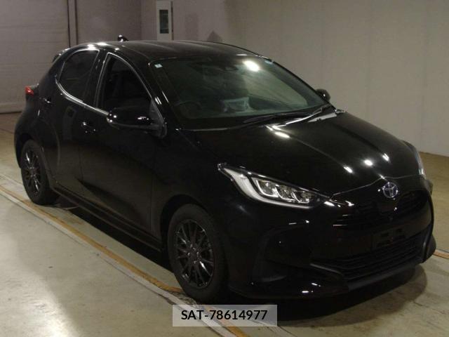 Toyota YARIS 2022-03 8815383-5