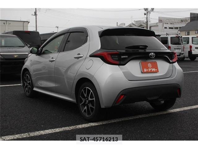 Toyota YARIS 2020-03 8815676-13