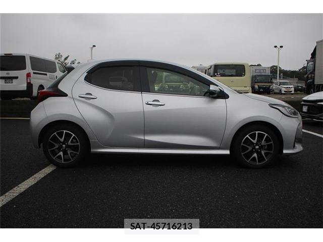 Toyota YARIS 2020-03 8815676-16