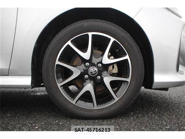 Toyota YARIS 2020-03 8815676-17