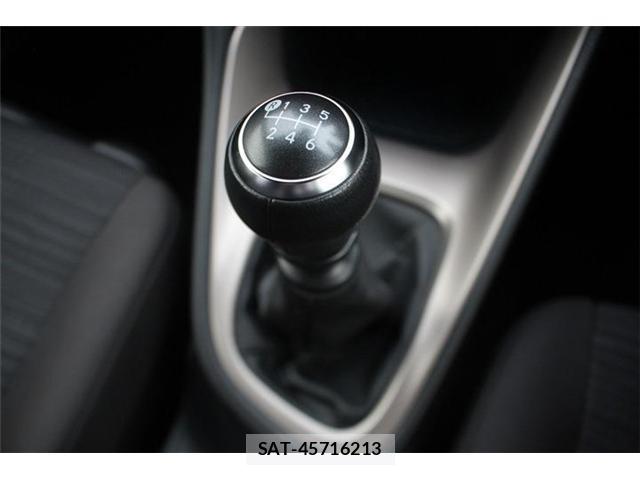 Toyota YARIS 2020-03 8815676-3