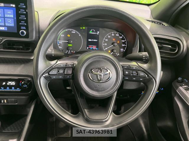 Toyota YARIS 2023-07 8815784-10