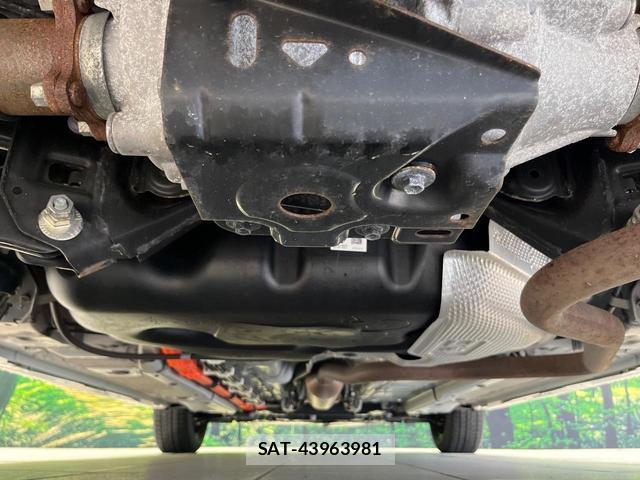 Toyota YARIS 2023-07 8815784-18