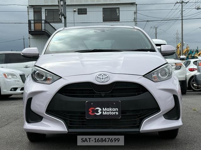 Toyota YARIS 2021-06 8815851-2