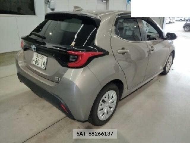 Toyota YARIS 2022-07 8816158-1