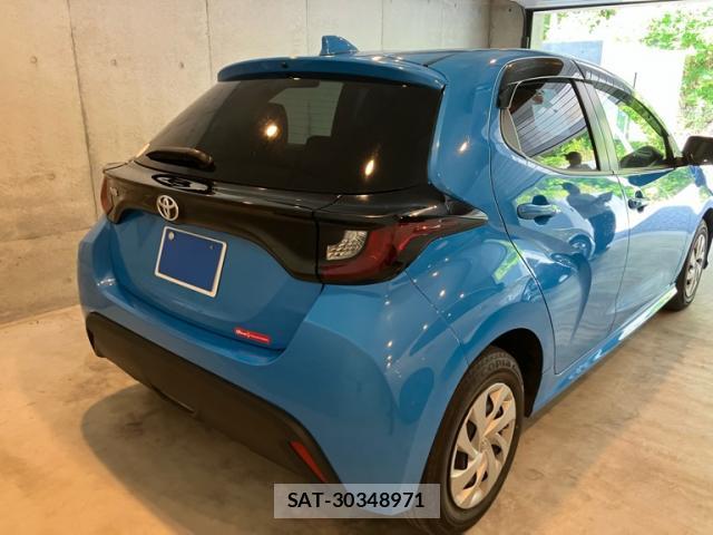 Toyota YARIS 2022-01 8816262-3
