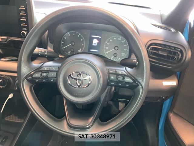 Toyota YARIS 2022-01 8816262-9