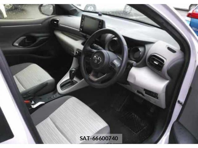 Toyota YARIS 2020-05 8816694-2
