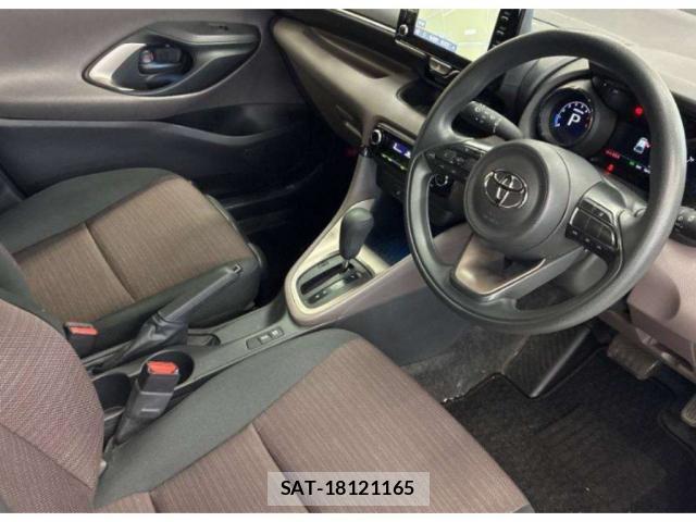 Toyota YARIS 2022-02 8816741-2