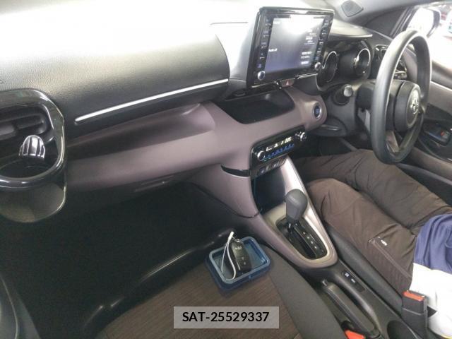 Toyota YARIS 2022 8816775-2