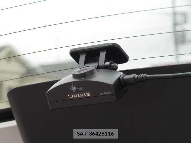 Toyota YARIS 2021-07 8816961-14