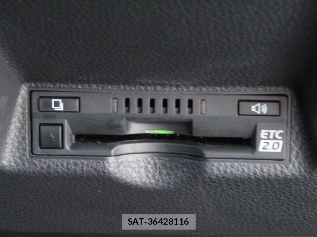 Toyota YARIS 2021-07 8816961-16