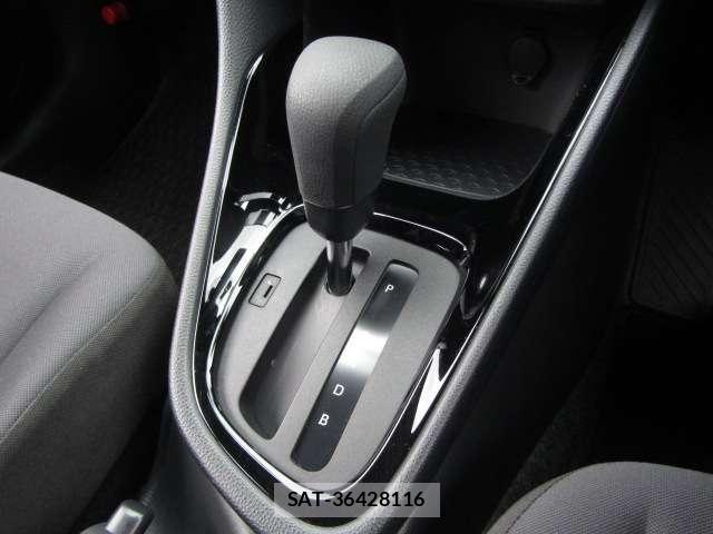 Toyota YARIS 2021-07 8816961-2